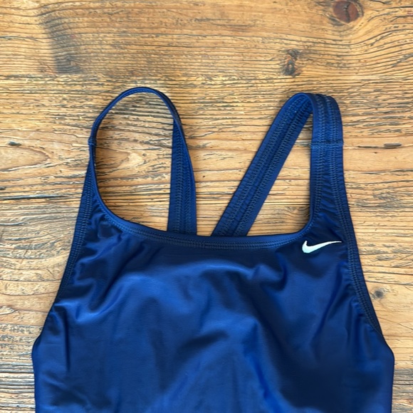 Women’s Nike one piece swimsuit / size 36/10 - Picture 2 of 4
